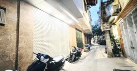 Hiếm! Mặt ngõ phố Hào Nam, nhà đẹp đón Tết 5 tầng ở ngay, full nội thất, 20m ra mặt phố, chỉ 5,4 tỷ