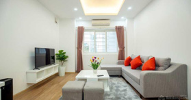Cho thuê nhà phố Đào Tấn, quận Ba Đình - LH: 0922818282