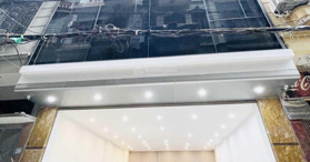 Bán nhà mặt ngõ trung tâm Cầu Giấy tháng 1/2024 