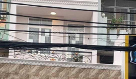 Nhà mới MT kinh doanh Nguyễn Tấn Thành Quận 4. LH: 0938720810