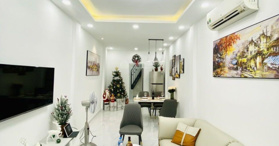 Bán nhà ở Đường Nguyễn Cư Trinh, Phường Nguyễn Cư Trinh, Quận 1, Hồ Chí Minh 34 m² - LH: 0938610921