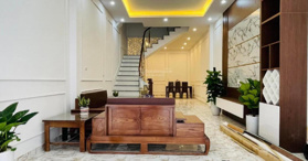 Cần cho thuê nhà phố siêu hot tại KV Hoàng Cầu, DT 90m2x5T, ô tô dừng đỗ chỉ 35tr/tháng 0963869981