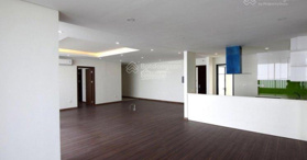 Cho thuê căn hộ 172 Ngọc Khánh 154m2, 3PN, giá 15 triệu/tháng, LH 0339937555