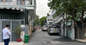 Bán tòa nhà căn hộ dịch vụ Dương Quảng Hàm, DT 8x20m, 5 tầng - LH: 0911507839 