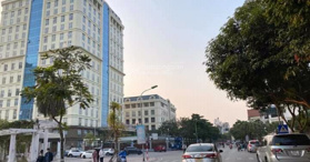 Bán nhà mặt phố tại đường Hoàng Như Tiếp, Bồ Đề, Long Biên, Hà Nội - LH: 0977552342