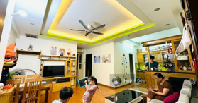 Căn hộ 2PN - 70m2 tòa VP3 Bán Đảo Linh Đàm, tầng trung, sổ hồng chính chủ, giá chỉ 2.73 tỷ có TL