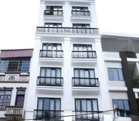 Cho thuê gấp nhà mới phố Đào Tấn - Linh Lang DT 75m2 x 6 tầng, MT 5m, ô tô tránh, thang máy 27tr/th