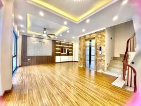 Hiếm. Nhà mới phố Thịnh Hào ở ngay, 8 tầng thang máy, MT 7,1m, gara ôtô, sát phố, giá 10,6tỷ
