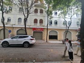 Bán căn liền kề 100m2 - 2 mặt thoáng - giá hơn 9 tỷ
