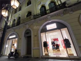 Bán nhà mặt phố Tràng Tiền DT 520m2, 3 tầng, mt10.1m vỉa hè rộng, kinh doanh vip, giá 399.99 tỷ