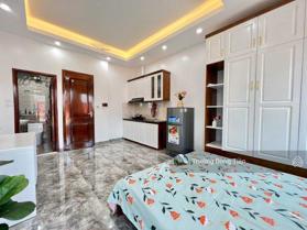 TRẦN DUY HƯNG - MẶT NGÕ Ô TÔ TRÁNH - 10 TẦNG LỪNG LỮNG - 40 PHÒNG - DOANH THU KHỦNG