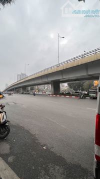 BÁN NHÀ MẶT PHỐ NGUYỄN CHÍ THANH MẶT TIỀN HƠN 5M - LH: 0986.316.899