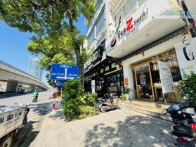 Bán Nhà Mặt Phố Nguyễn Chí Thanh - Kinh Doanh Sầm Uất - LH: 0902.259.222