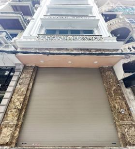 Bán Nhà Mặt Phố Quốc Tử Giám, Đống Đa, DT 115m2x7T - LH: 0936.317.547