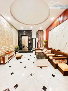 Bán nhà Trường Chinh,50m2X7T, MT 5m, thang máy - LH: 0987.106.811