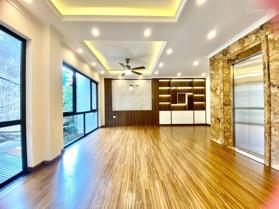 Bán nhà Mặt phố Láng Hạ, Đống Đa, 100m2 - LH: 0974891815