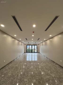 Bán nhà mặt phố Nguyễn Chánh, Cầu Giấy DT 104m2 - LH: 0914371389