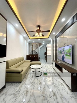 Bán nhà mặt phố Phùng Chí Kiên, Cầu Giấy, DT 35m2 - LH: 0976197989