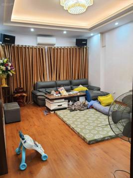 Bán nhà mặt phố Bưởi, Tây Hồ, DT 77,2m2 - LH: 0967858882
