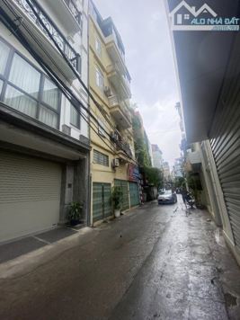 Bán nhà mặt phố Nhật Chiêu, Tây Hồ, DT 75m2 - LH: 0962016423