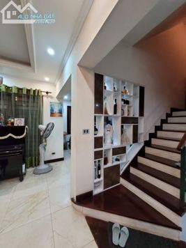 Bán nhà mặt phố Quảng Bá, Tây Hồ, DT 430m2 - LH: 0986633239