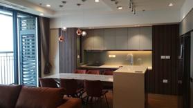 Bán căn hộ chung cư Vinhomes Green Bay, Nam Từ Liêm, DT  81m2 - LH: 0886218585