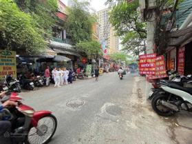 Bán nhà mặt phố Lĩnh Nam, Hoàng Mai, 63m MT4m - LH: 0912915066