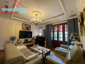 Bán nhà mặt phố Hữu Hưng, Nam Từ Liêm, DT 100m2 - LH: 0823928393