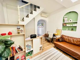 Bán gấp nhà 4 tầng phố Hàng Chuối, Quận Hai Bà Trưng - LH: 0966560578