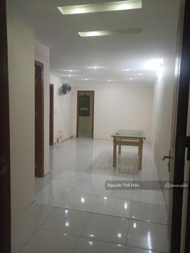 Bán căn hộ chung cư VP6 Linh Đàm, Hoàng Mai, DT 61m2 - LH: 0869870886