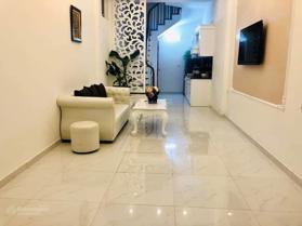 Bán nhà 279 Đội Cấn, Ba Đình, DT 33m 5 tầng MT 3.8m - LH: 0985342385