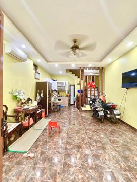 Bán nhà mới tại Kim Mã - Ba Đình - 43m2 5 tầng - LH: 0357518126