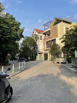 Bán nhà biệt thự Kim Mã, Ba Đình, 180 m2 x 4 tầng - LH: 0988837680