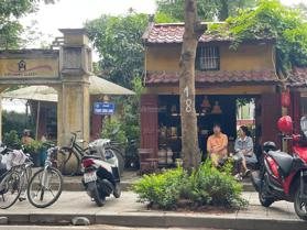 Bán nhà mặt phố Trịnh Công Sơn, Tây Hồ, DT 52m2 - LH: 0982345293