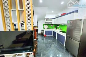 Bán nhà mặt phố Nguyễn Viết Xuân,  Thanh Xuân, DT 83m2 - LH: 0982986863