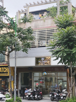 Bán nhà mặt phố Đinh Tiên Hoàng, Hoàn Kiếm, 210m2 - LH: 0974660824