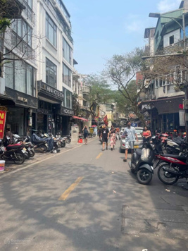 Bán Nhà mặt phố Hàng Buồm, Hoàn Kiếm, 142m2 - LH: 0985648863
