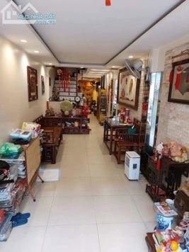 Bán nhà mặt phố Cổng Đục, Hoàn Kiếm DT 130m2 - LH: 0349182927