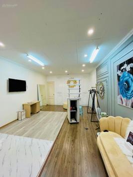 Bán nhà mặt phố Hàng Cá, Hoàn kiếm, DT 65m2 - LH: 0563308888