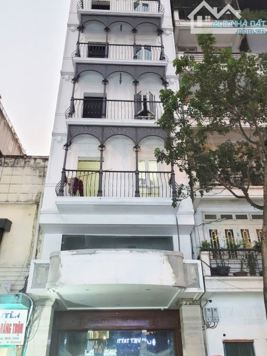 Bán nhà mặt phố Trần Quốc Toản, Hoàn Kiếm, DT 96m2 - LH: 0988339385