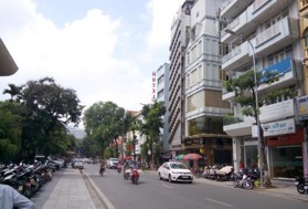 Bán nhà mặt phố Vũ Hữu Lợi, Hai Bà Trưng, DT 188m2 - LH: 0911077807