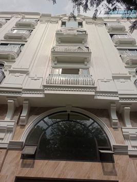 Bán nhà mặt phố Tô Hiến Thành, Hai Bà Trưng, DT 160m2 - LH: 0968078260