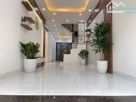 Bán nhà mặt phố Trần Cao Vân, Hai Bà Trưng, DT 70m2 - LH:  0827851961