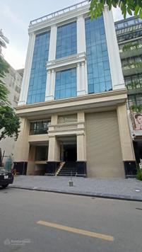 Bán tòa văn phòng mặt phố Phạm Văn Đồng 295m2, Bắc Từ Liêm - LH: 0916361916