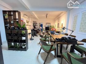 Bán nhà mặt phố Nguyễn Công Trứ, Hai Bà Trưng, DT 94m2 - LH: 0333357531