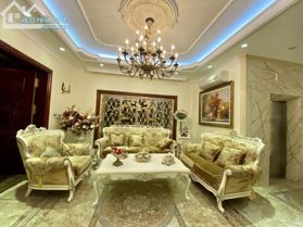 Bán nhà mặt phố Lê Thanh Nghị, Hai Bà Trưng, DT 202m2 - LH: 0988077089