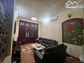 Bán nhà riêng phố Quỳnh Mai, Hai Bà Trưng, DT 75m2 - LH: 0977893736