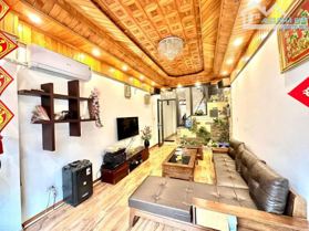 Bán nhà mặt phố Quỳnh Mai, Hai Bà Trưng, DT 44m2 - LH: 0913063083