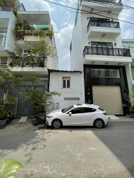 Bán nhà 2 mặt hẻm 8m, 3,3m x 13m, Bình Thạnh - LH: 0949505050