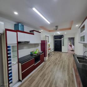 Bán nhà mặt phố Hoàng Hoa Thám, Ba Đình, DT 60m2 - LH: 0896558028